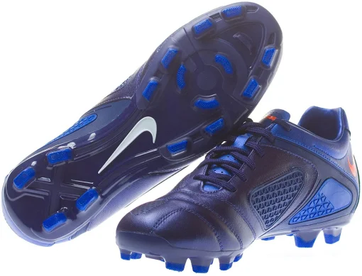 Бутси Nike CTR360 LIBRETTO II FG 40 (25 см)