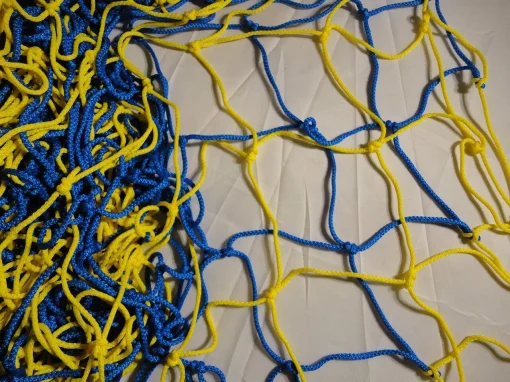 Футбольна сітка для воріт 7х2х1,05х1,05 м., шнур 3,5 мм.(Blue-yellow)/пара