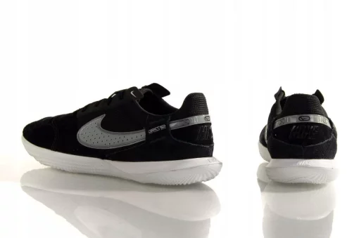 Футзалки Nike Streetgato IC DC8466-010, размер 40.5 (26,0 см)