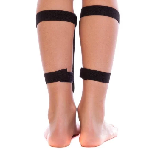 Щитки футбольные FB-624(M), размер M