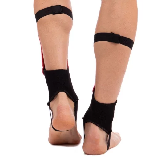 Щитки футбольні із захистом щиколотки "BARCELONA" SP-Sport FB-5088-M