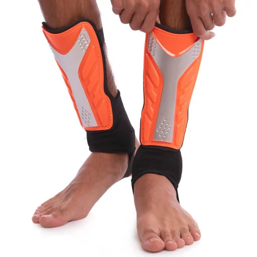 Щитки футбольні із захистом щиколотки FB-602P, розмір S