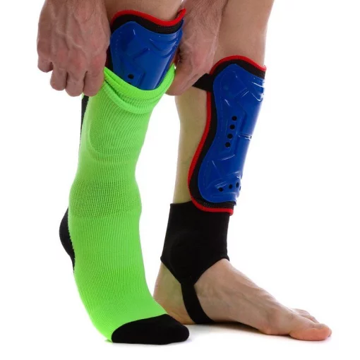 Щитки футбольні із захистом щиколотки FB-0865, розмір L