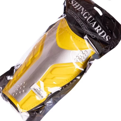 Щитки футбольные с защитой лодыжки FB-602P, размер M